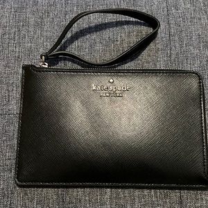 Kate Spade Lucy Medium L-Zip Wristlet